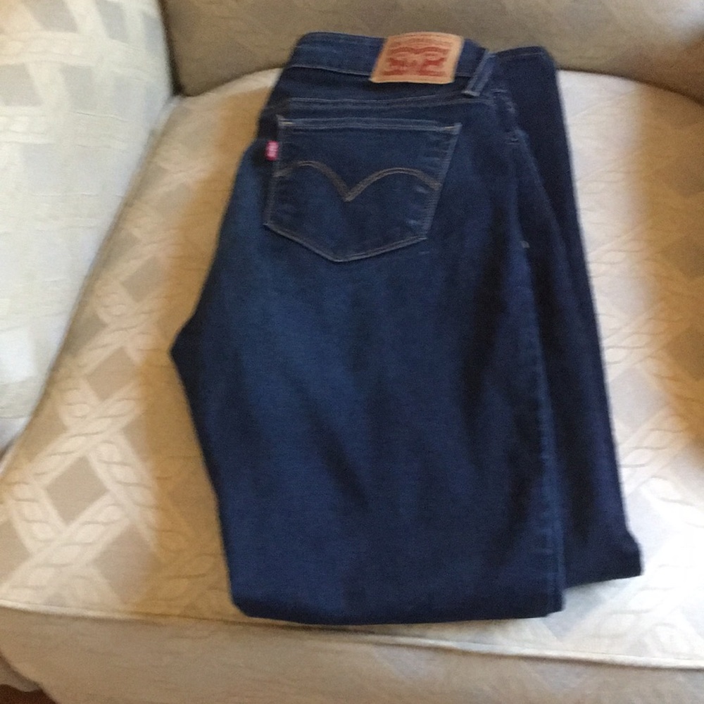 Levi Strauss 711 Skinny Jeans